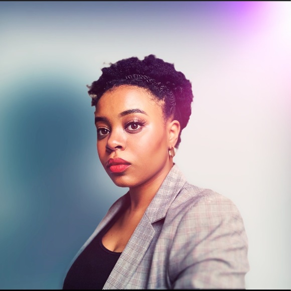 Meet your Posher, Rebecca - Picture 1 of 1